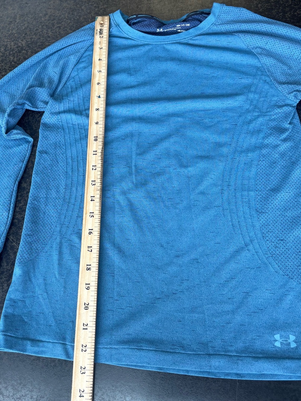 Under Armour HeatGear Blue Long Sleeve Running Shirt Women’s Small Fitted Athlec - Picture 2 of 7